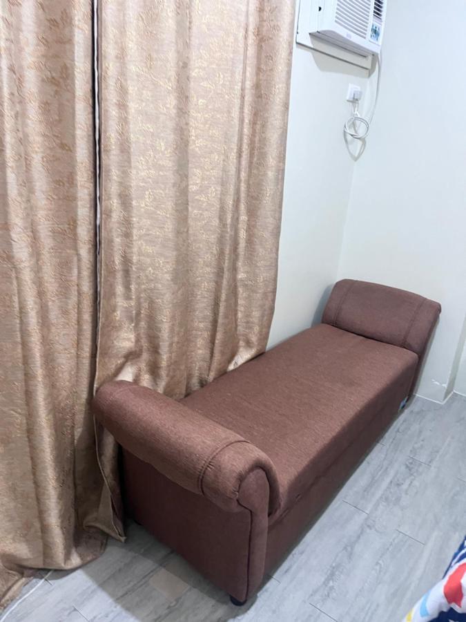Staycation Condo With Pool Near Sm Tungko, Bulacan Tunkong Mangga エクステリア 写真