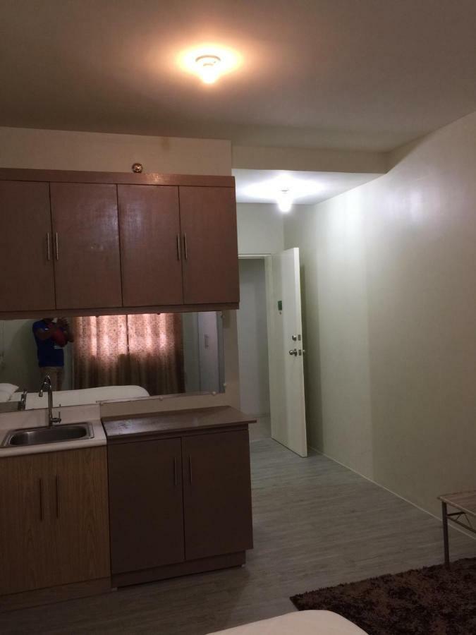 Staycation Condo With Pool Near Sm Tungko, Bulacan Tunkong Mangga エクステリア 写真